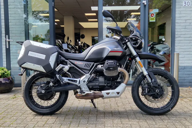 Moto Guzzi V85 TT (2021)