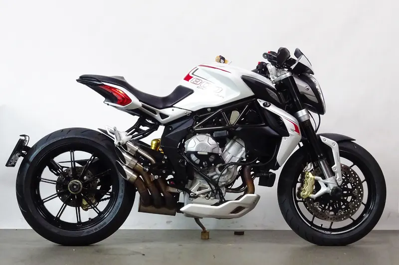 MV Agusta Brutale 800 Dragster (2014)