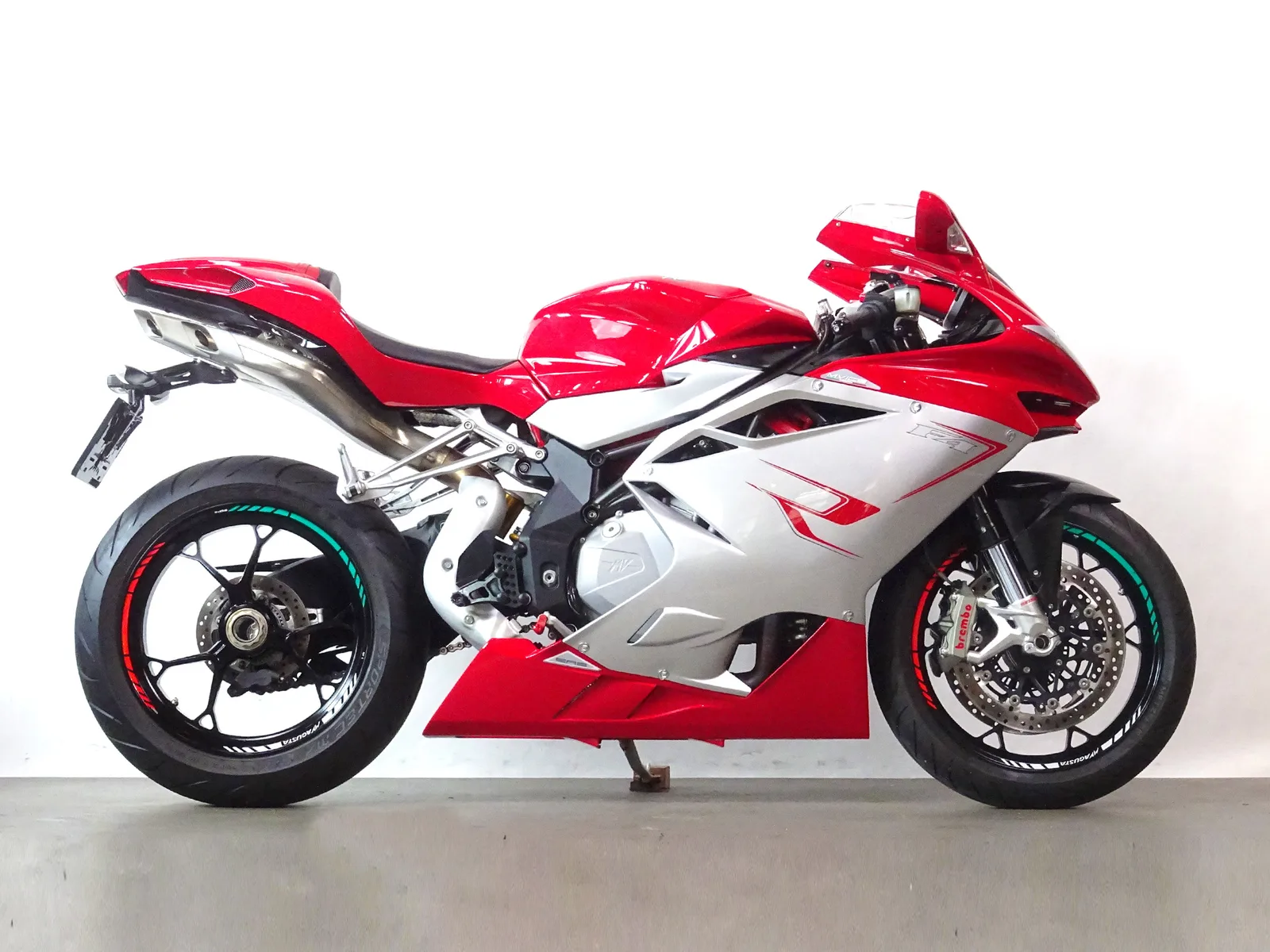 MV Agusta F4 1000R (2017) — foto 1