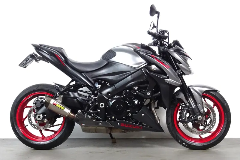 Suzuki GSX-S1000 (2021)