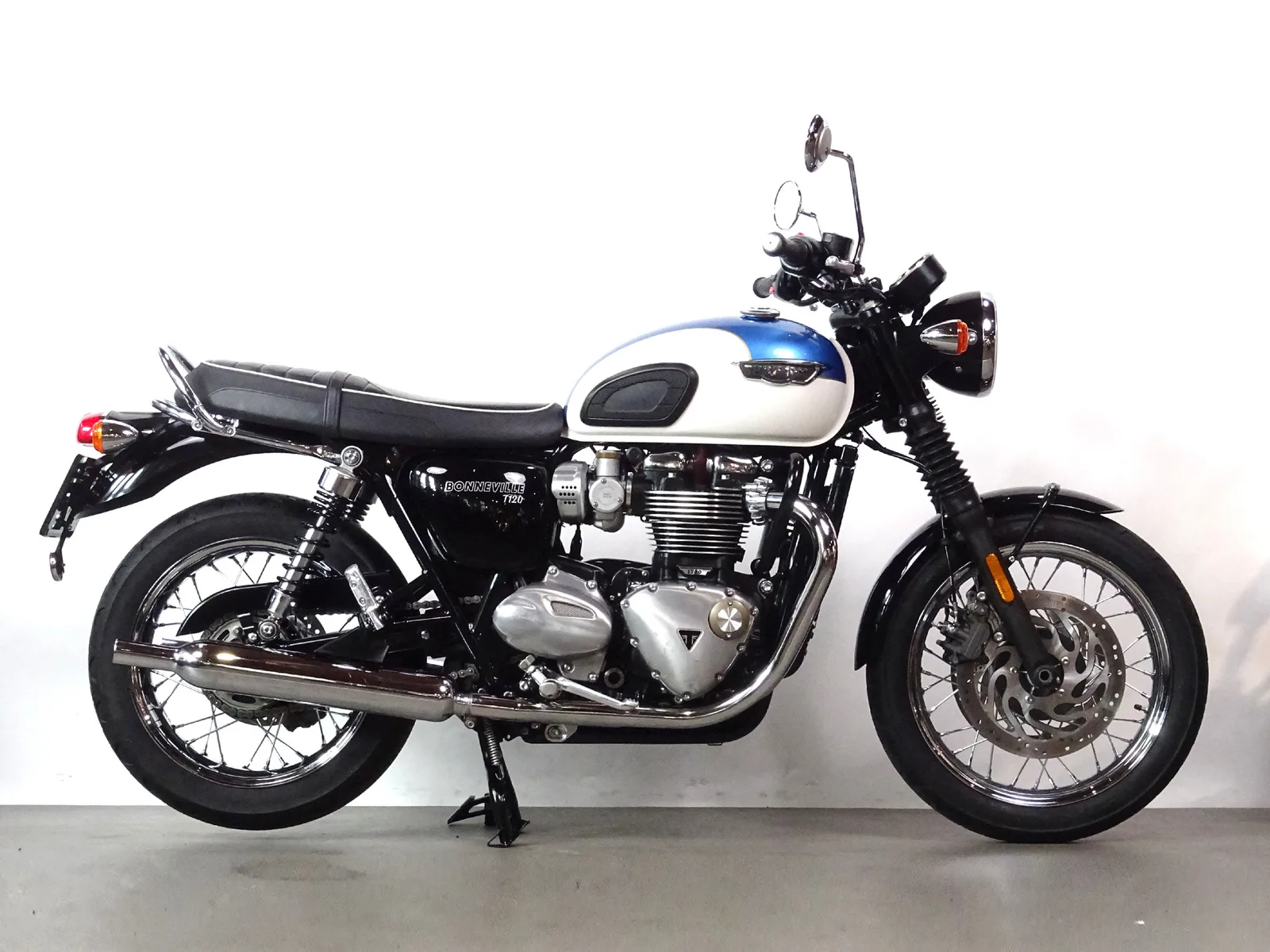 Triumph Bonneville T120 (2019) — foto 1
