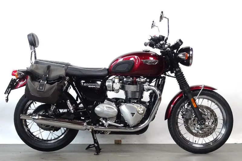 Triumph Bonneville T120 (2016)