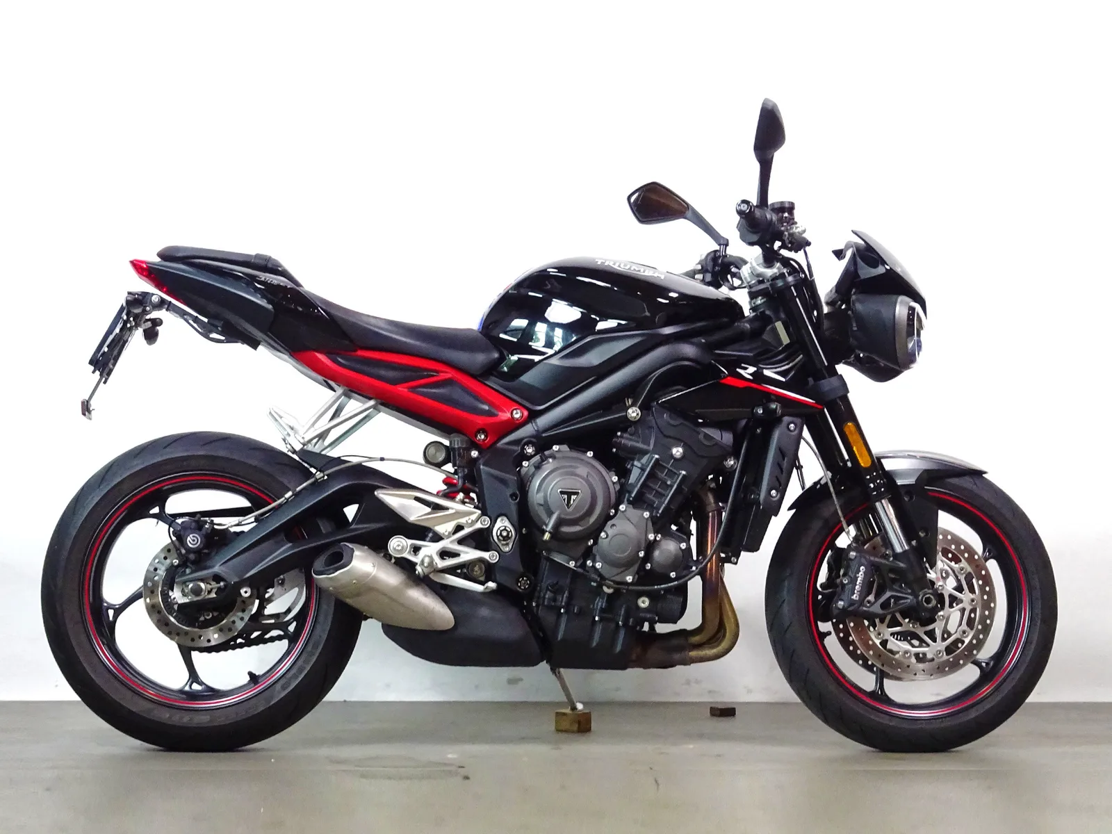 Triumph Street Triple 765 R (2019) — foto 1