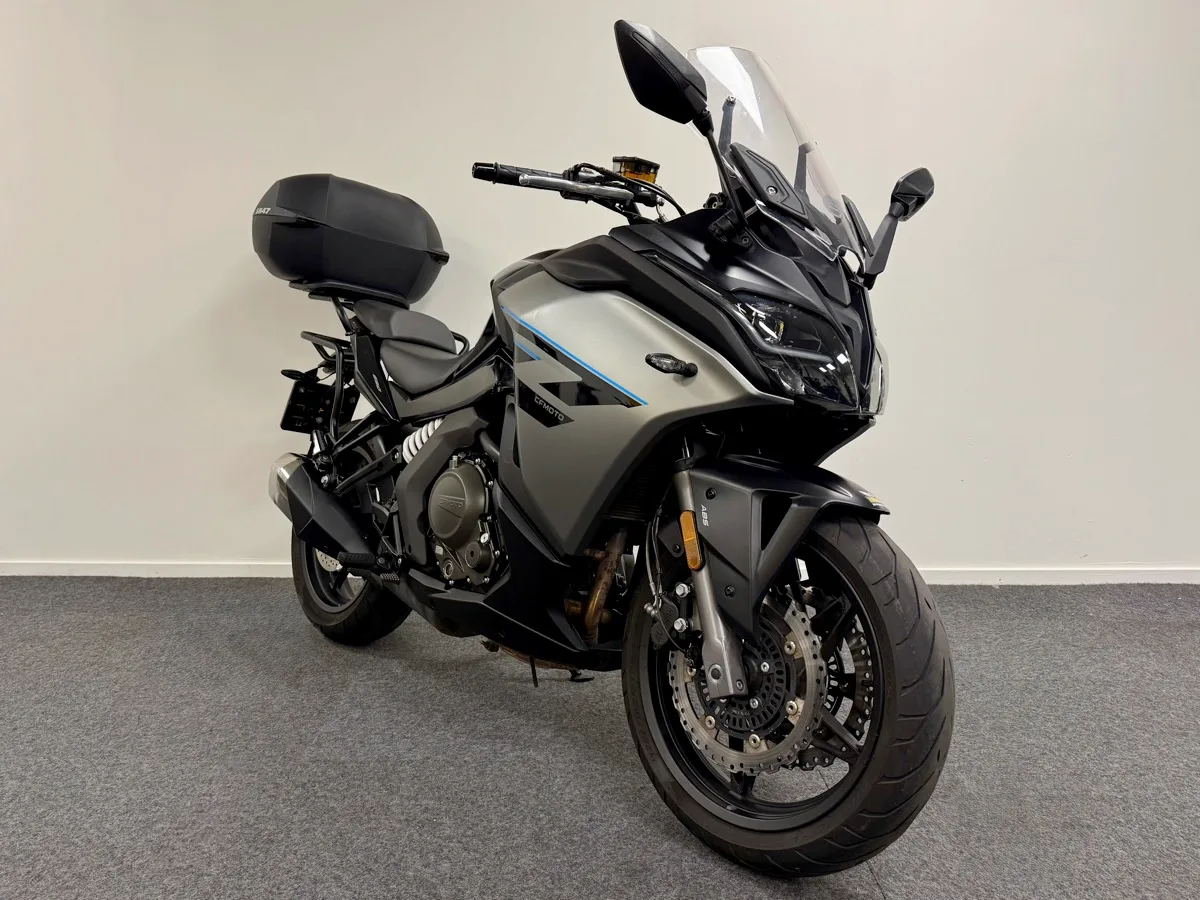 CFMoto 650GT (2024) — foto 1