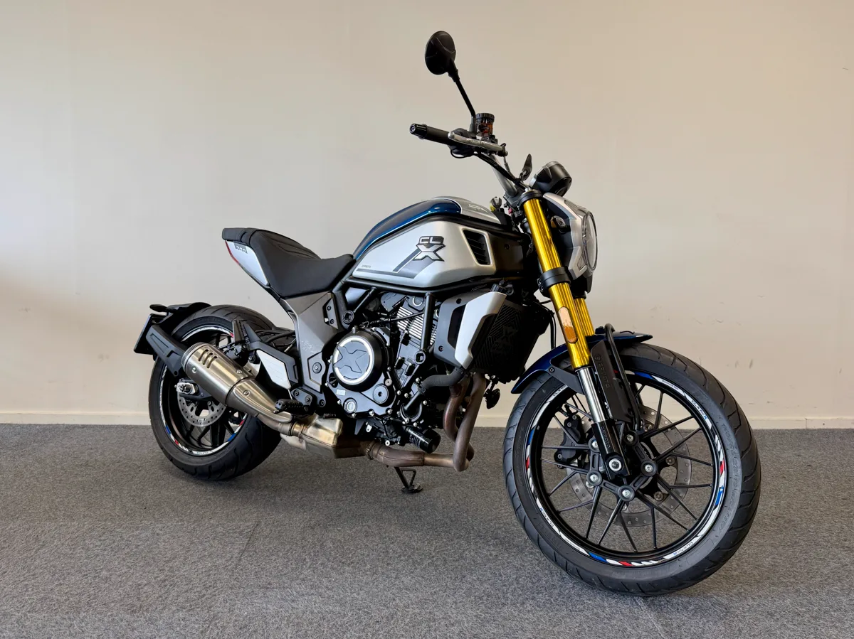 CFMoto 700cl 700CL-X HERITAGE (2024) — foto 1