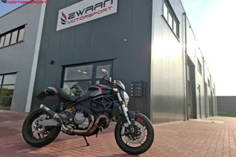 DUCATI MONSTER 821 (2020)