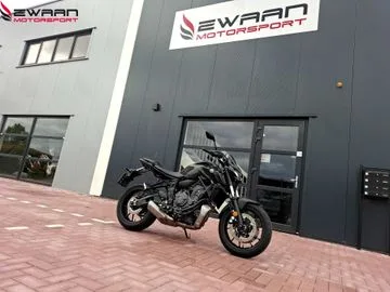 YAMAHA MT 07 (2022) — foto 1