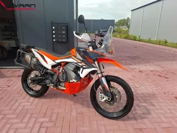 KTM 890 Adventure (2021) — foto 1